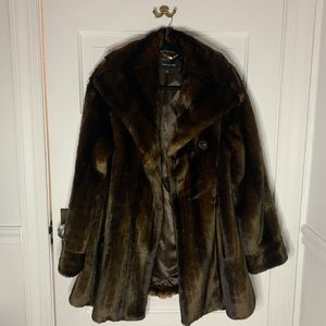 Jones New York faux fur coat